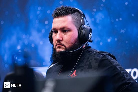 JackeyLove澄清退役传闻继续追求电竞梦想